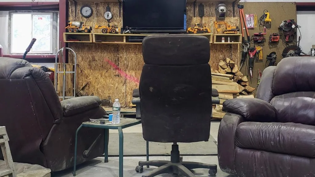 old chairs for garage like man cave